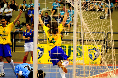 Goal by Valeria! One more triumph in Campinas (Photo courtesy: Cristiano Borges - CBFS)