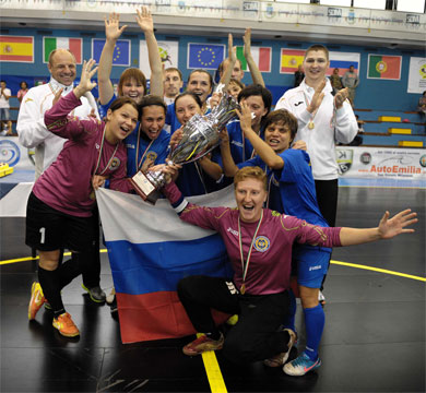 4 Nations Futsal Women*s Cup Winners* Cup: MFC Laguna-Uor Penza are the champions! (Photo courtesy: Paolo Cassella - Divisione Calcio a 5.it)