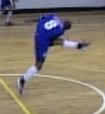 Acidesio scoring the fastest goal of futsal history (Photo courtesy: http://www.povet.com/futbolsala/contenido.htm)