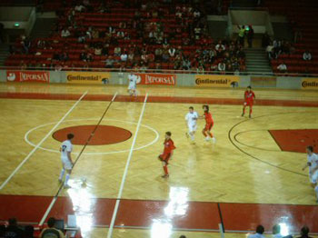 Action 21 vs Mnk Split (Photo courtesy: www.futsal.com.pt)