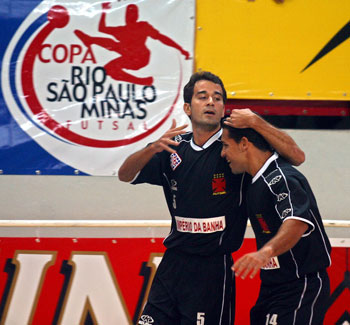 Alan (Vasco da Gama), top scorer together with Fabiano (Petropolis)