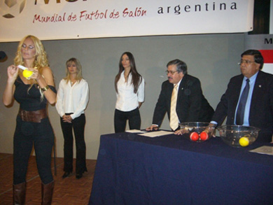 A moment of the draw in Mendoza (Photo courtesy: Futsala.it)