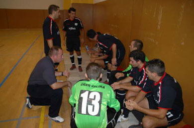 Josep Linares during a time-out (Photo courtesy: Xavier Burgos - Granvalira Encamp)