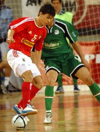Arnaldo in action during the UEFA Futsal Cup (Photo courtesy: Enrique Serrano - LNFS)