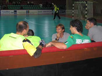 Vander Carioca and Caio in talks (Photo courtesy: BUGROFF)