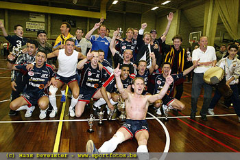 TLR Antwerpen 2000 celebrate the victory ...