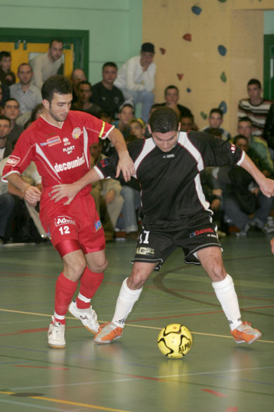 Brazilian duel: Alex vs Bettinho (Photo courtesy: Futsal Echo)