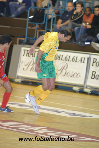 The legendary Patrice Meulenberg (Onu Seraing) is back in first division! (Photo courtesy: Cedric Bouillon - Futsal Echo)