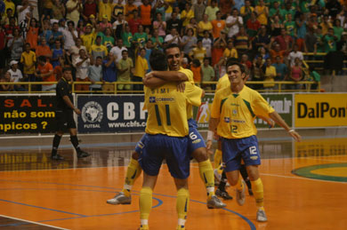 Brazilian party! Simi, Tatu and Falc�o can celebrate (Photo CBFS)