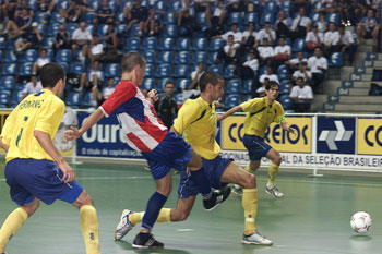 Brazil - Paraguay, semi-final action ...