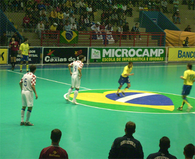 Andrey, Dionizio and Falc�o vs Banic and Despotovic (Photo courtesy: Mateus Comberlato)