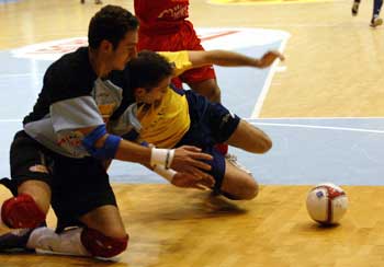 Juanjo is doing his best to replace Sergio (Photo courtesy: Enrique Serrano - LNFS)