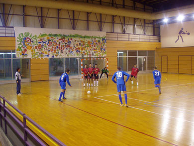 Free kick for Almaz (Photo courtesy: Josep Linares)