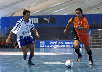 Flavio (Carlos Barbosa) in action (Photo courtesy LNFS)