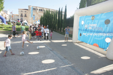 Testing their skills! (Photo courtesy: LNFS)