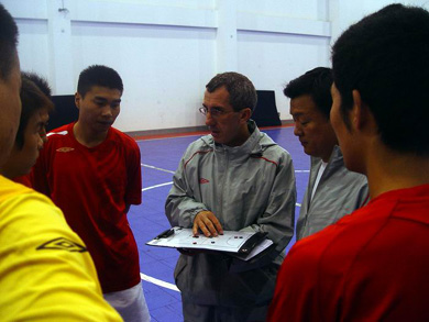 Farinha at work (Photo courtesy: Li Jing)