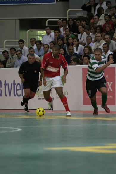 The match winner Ivan followed by the former Genzano Paulinho (Photo courtesy: Joćo Paulo Gomes and XCapital)