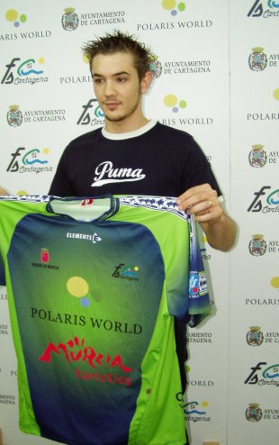 Cristian, first time with national team A (Photo courtesy http://www.fscartagena.com)