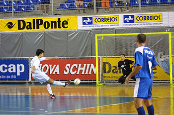 V&M Minas vs Petropolis Ikinha (Photo courtesy: Orlando Bento)