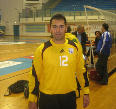 Cypriot talented goalie Tasos Skampillis (Photo courtesy: Yiannis Vakis - Cyprus Futsal Portal)