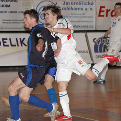 Pleyer vs Nesteruk (Photo courtesy: Stanislav Musílek - Czech Futsal)