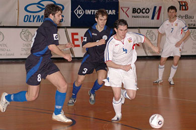 Ziga vs Khursov and Vakhula(Photo courtesy: Stanislav Musílek - Czech Futsal)