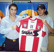 Italian Manager Roberto Dalia introducing the new Arzignano player Diego Balbuena (Photo courtesy: ABC Digital)