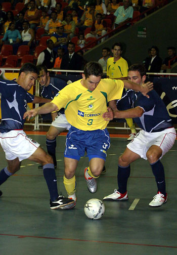 De Bail in action (Photo courtesy: Jo�o Neto)