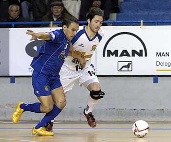 Isi vs Hugo (Photo courtesy LNFS)