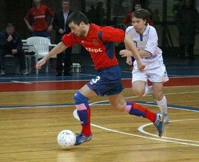 Artem Kovalev followed by Konstantin Maevsky  (Photo courtesy: CSKA)