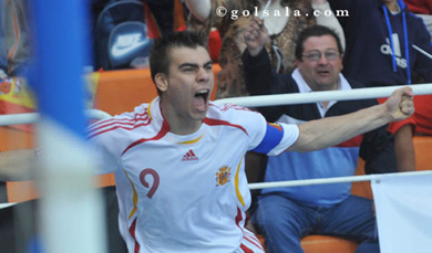 Lozano, what a match! (Photo courtesy: Enrique Serrano - GOLSALA)