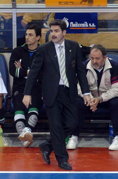 Jesus Candelas: Best Club Coach of the Year! (Photo courtesy: LNFS)