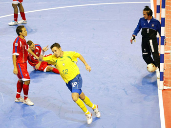 Futsal fans will not easily forget this goal! Falcao, what a player! (Photo courtesy: Leadtek Sports)