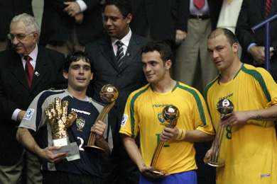 Tiago, Falc�o and Schumacher, how many trophies! (Photo courtesy: CBFS)