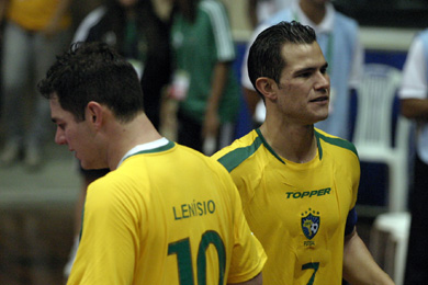 Family party, Lenisio and Vinicius... Teixeira! (Photo courtesy: CBFS)