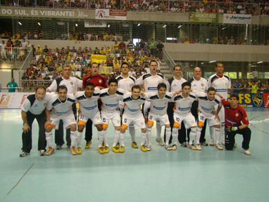 Expert coach, winning team (Photo courtesy: ACBF)