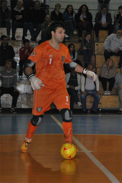 Santiago Elias, best goalkeeper of the World in the year 2009! (Photo courtesy: Pasion Futsal)