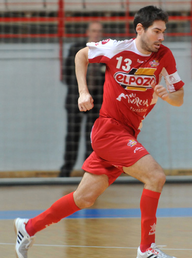 The ElPozo*s captain in style (Photo courtesy: Enrique Serrano)