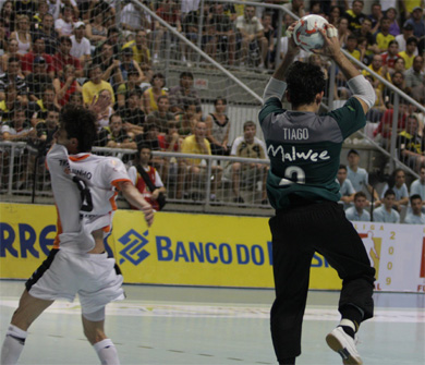 In fight vs Malwee*s keeper Tiago (Photo courtesy: CBFS)