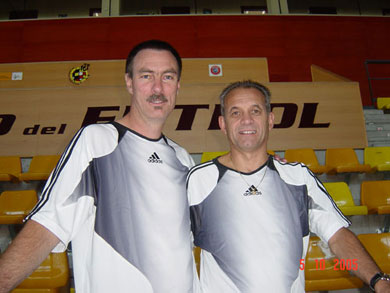 Scott Gilligan and Vic Hermans (Photo Futsalplanet.com)