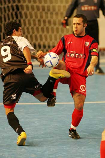 Fabrizio Amoroso against Rodrigo Bertoni (Photo courtesy: Carlo Giuliani)
