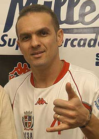 Fininho during the past year presentation with Assaf/Sulauto/Ulfer (Photo courtesy: Fininho Official Web Site)