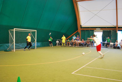 1st Futsal Free Kick Challenge 2010 (Photo courtesy: Luisa De Biase)