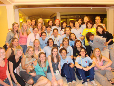 English, Spanish and Japanese girls! (Photo courtesy: Kebrostress)