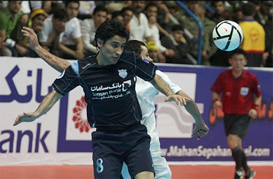 Foolad Mahan and Al Sadd fighting for the first ever asian title for futsal clubs (Photo courtesy: Khosrow Khaleghi, Mehr News Agency)