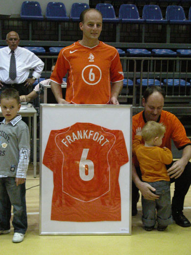 Time of deserved celebration for Maarten Frankfort! (Photo Courtesy: Jurgen Poelmans - www.futsalecho.be)
