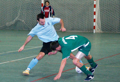 Panagiotis Kavvadias (Platon) vs Elias Bousbouras (Athina 90) (Photo courtesy: Costas Chryssafis)