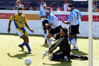 The final: Argentina vs Brazil (Photo courtesy: www.mundialfutbolciegos2006.com)