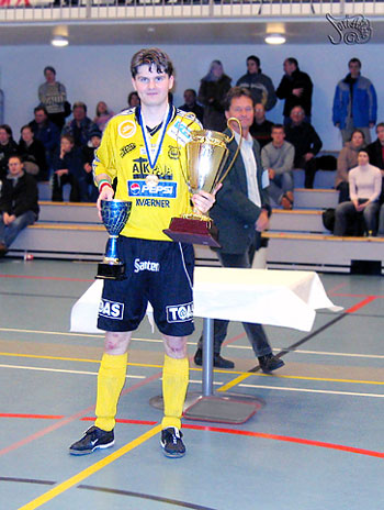 Celebrating the title (Photo courtesy: Ilves FS)