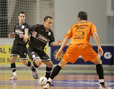 Marquinho vs Carlinhos (Photo courtesy: LNFS)